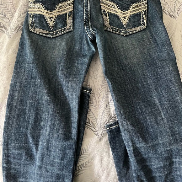 Gently used Dark blue jeans waist 27 Length 33 - Picture 4 of 4